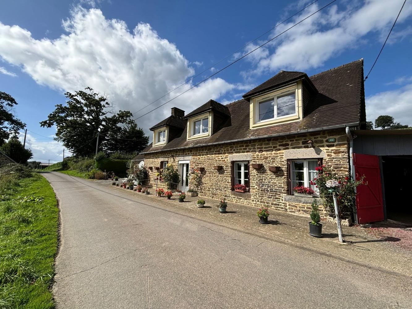 ST CORNIER DES LANDES (61) N°2171