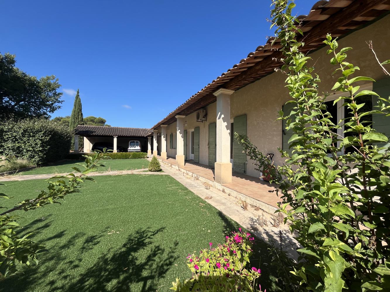 Un bien rare entre Alpilles, Luberon et Durance